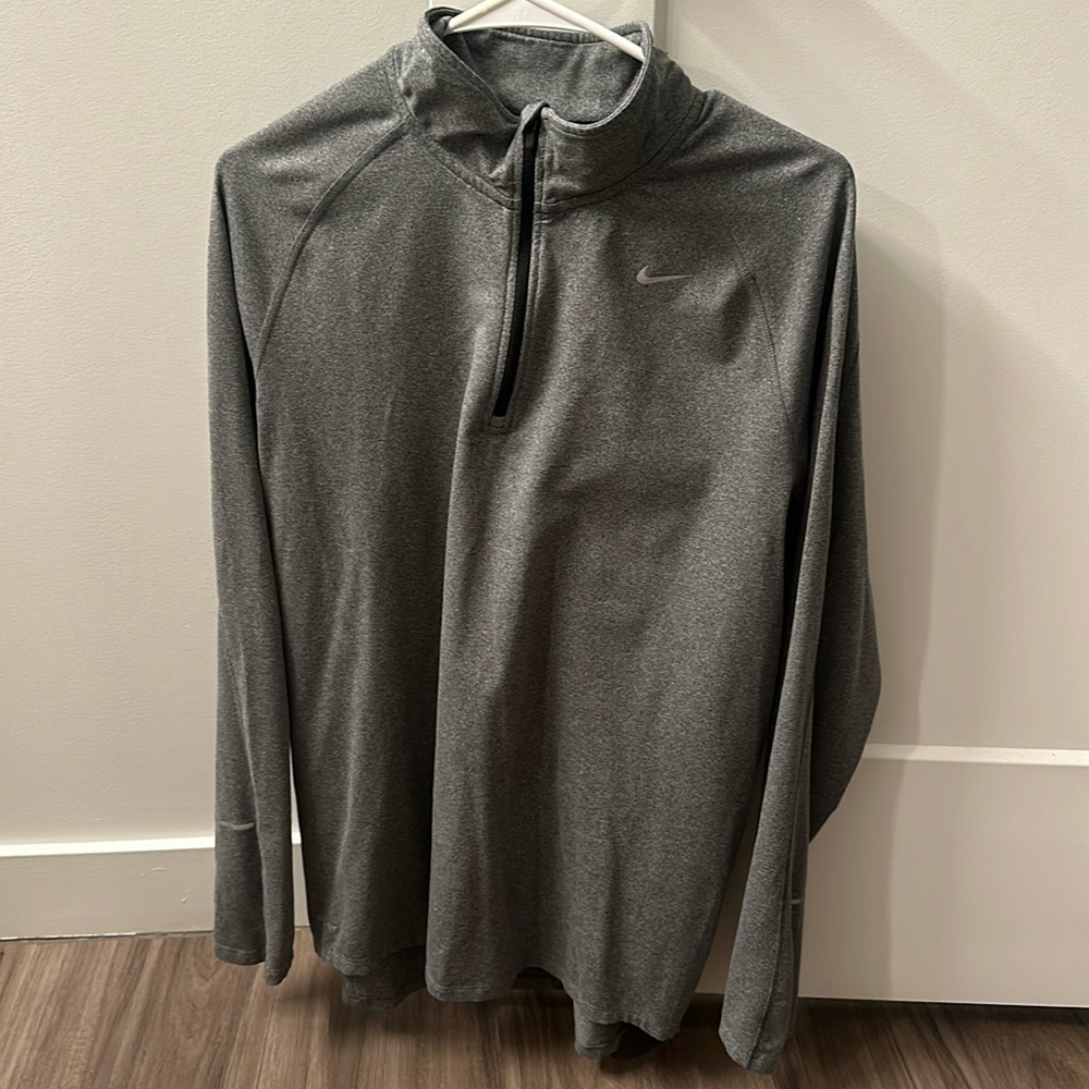 Men’s Nike quarter zip running shirt